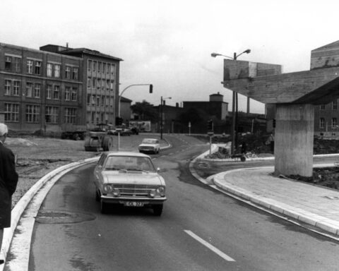 Die Grundpfeiler zum Bau der Nordbrücke (1970)
