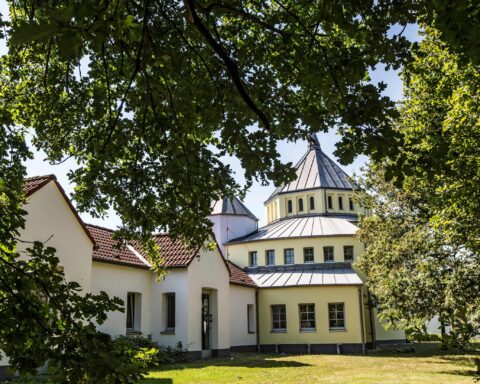 Aussenansicht Rathaus Fliednerdorf, Quelle: Theodor Fliedner Stiftung