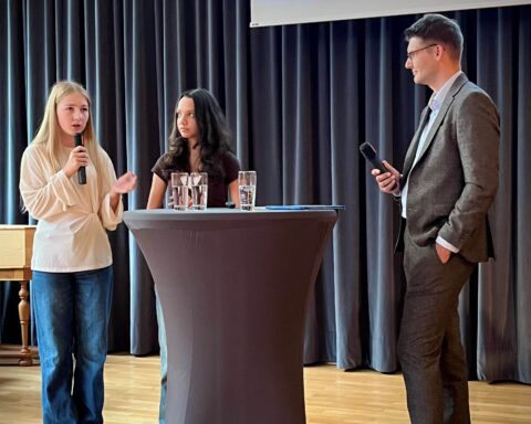 Mathilda Becker, Zoha Mahmood, Patrick Böhm, v.l. Foto: Jens Roepstorff